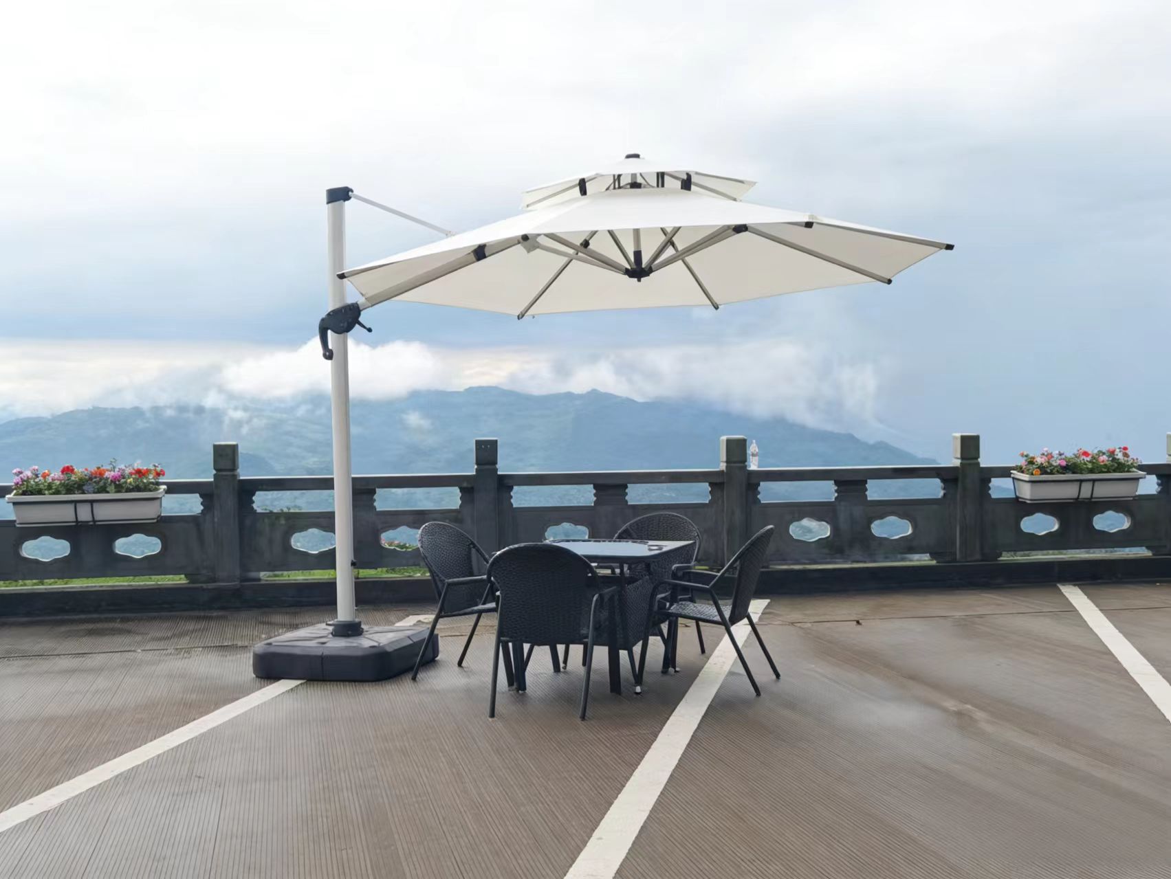 3.5米圆伞/2350元/把