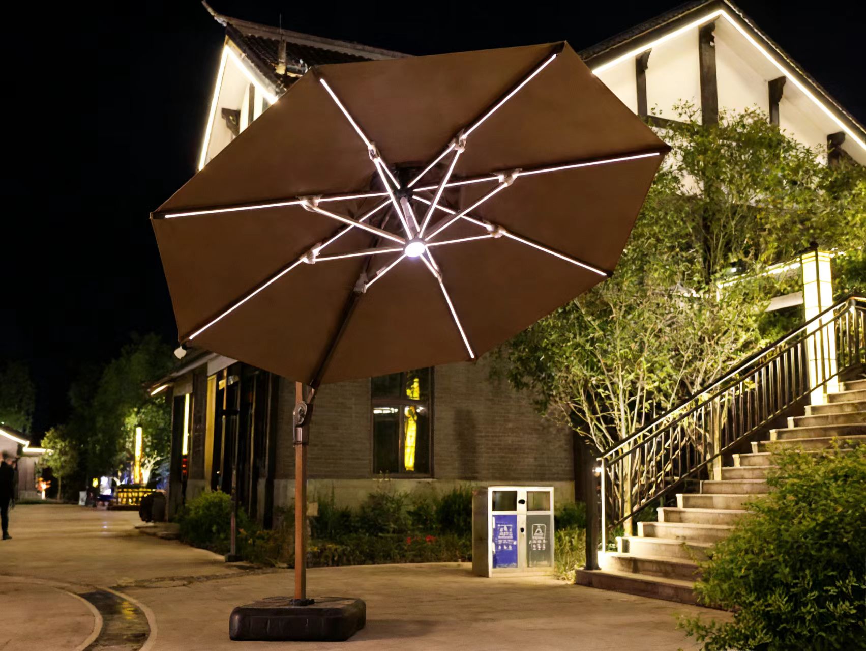 3米圆伞/1800元/件